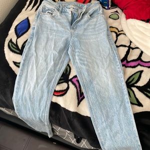 American eagle light wash jeans